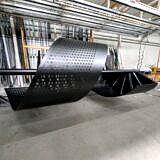 Schody spiralne po malowaniu proszkowym RAL 9005 – czarna drobna struktura