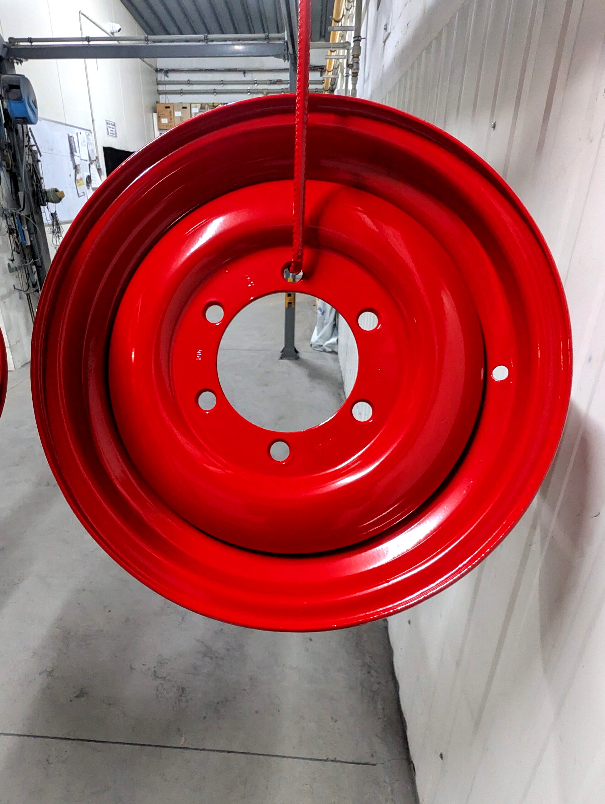 Felga 20 cali Mercedes Unimog po lakierowaniu proszkowym w kolorze RAL 3020