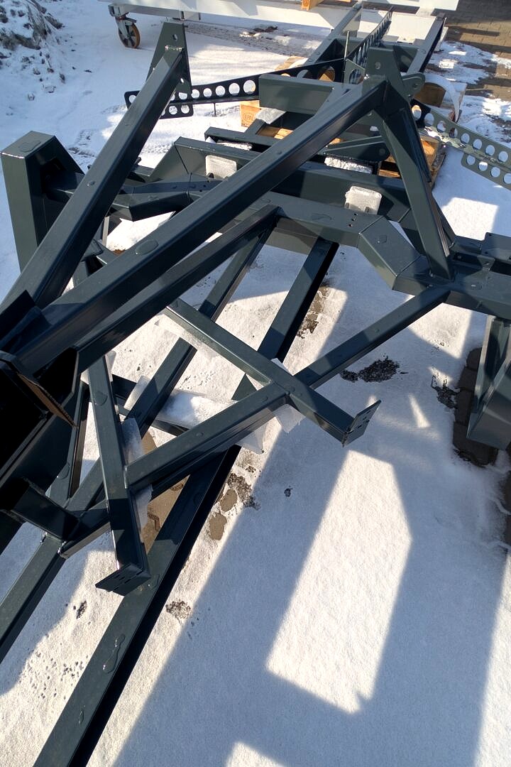 Stojak transportowy do schodów – śrutowanie i malowanie proszkowe RAL 7016