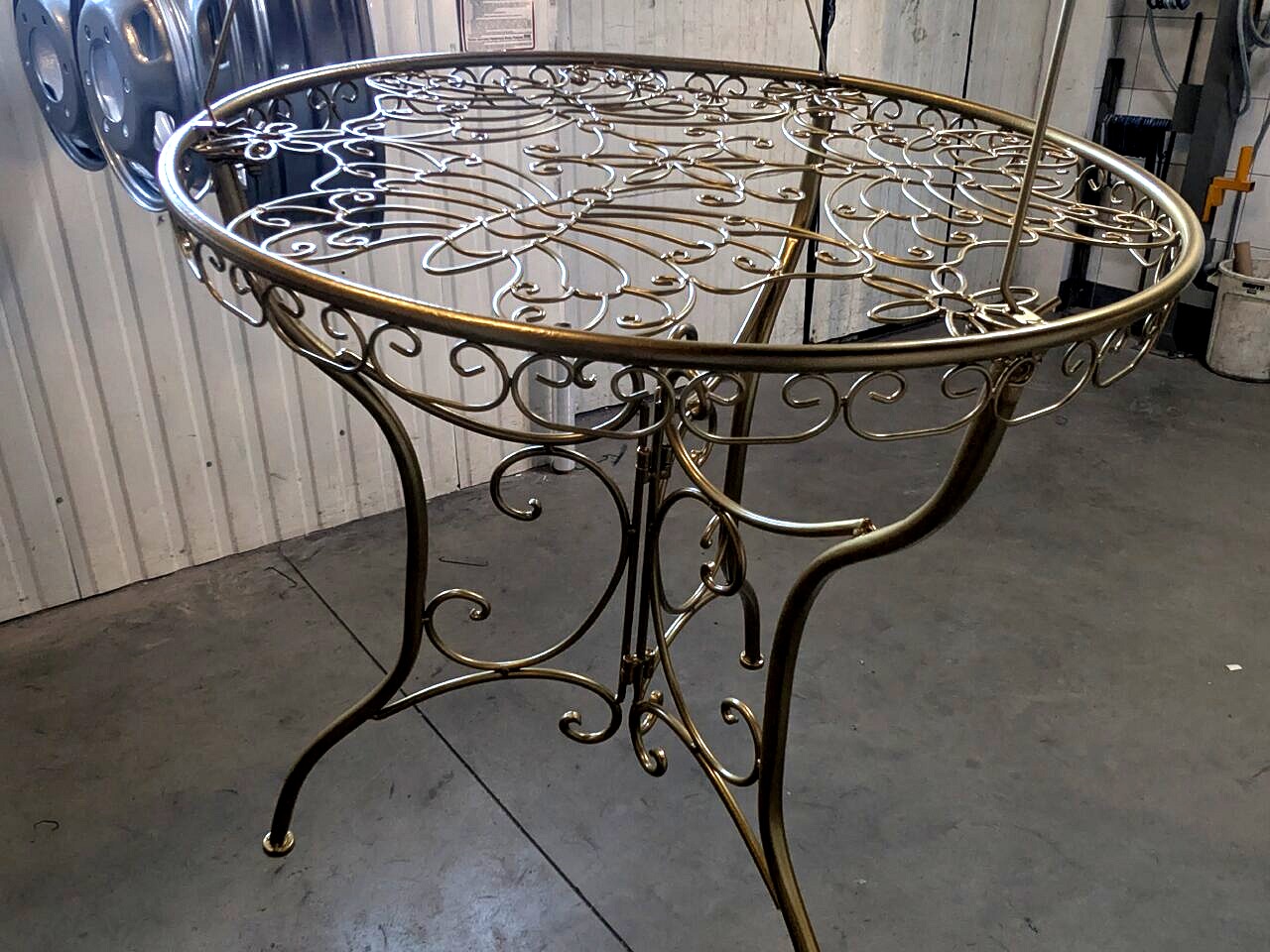 Malowanie proszkowe: mat, satyna czy połysk? Porównanie wykończeń